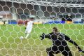El lanzamiento de penaltis en el fútbol tiene más de ciencia que de “lotería”