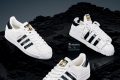 ¿Zapatos Adidas de LEGO o LEGO en forma de zapato Adidas?