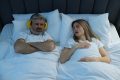 Roncar no es sinónimo de dormir bien (y puede perjudicar la salud del compañero de cama)